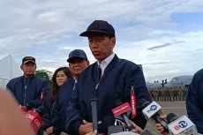Didampingi Prabowo,...