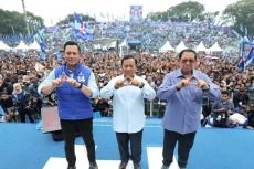 Prabowo Waswas Jelang...