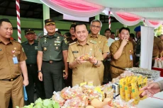 Launching Gerakan Pasar...