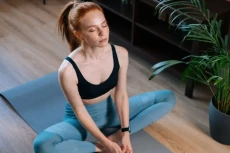 3 Gaya Yoga untuk Meredakan...