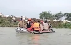 Banjir Demak Meluas,...