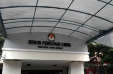 Tak Beri Laporan Dana...