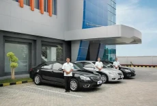 Sewa Mobil Harian atau...