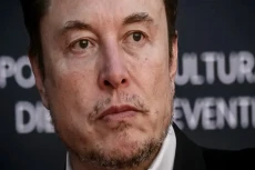 Kritisi Google, Elon...
