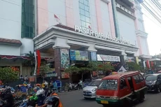 Pedagang Pasar Baru...