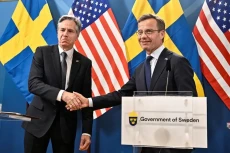 Swedia Resmi Gabung...