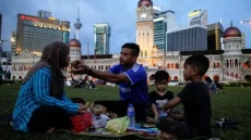 15 Negara dengan Waktu...