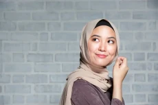 Tips Menjaga Kulit Tetap...