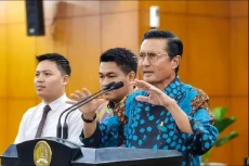 Kasus Korupsi APD di...