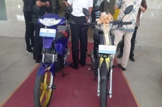 Top, Siswa SMK Sint...