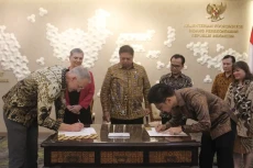 Airlangga Dukung Proyek...