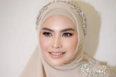 Kartika Putri Ngaku...