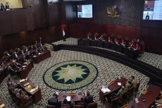MK: Pelanggaran Etik...