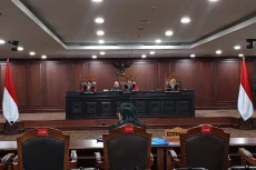 Anwar Usman Digantikan...