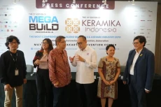 Masuki Era Baru, Industri...