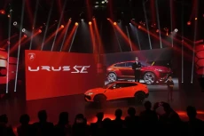 Bos Lamborghini: Orang...