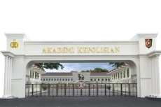 3 Komjen Polisi yang...
