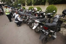 Pemprov DKI Minta Warga...