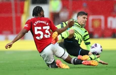 Ditekuk Arsenal, Wayne...