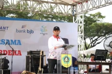 Sekolah di Kabupaten...