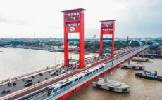 Ekonomi Sumatera Selatan...