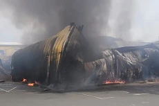 Agama Warga Negara Kaledonia...