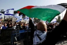 Israel Marah Trio Eropa...