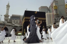 Hukum Umrah bareng Pacar...