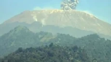 Waspada! Aktivitas Gunung...