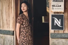 3 Potret Kim Go Eun...