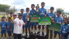 Gelar Kejuaraan Sepak...