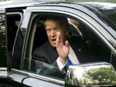 Donald Trump Resmi Punya...