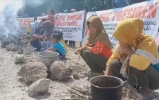 7 Tahun Ganti Rugi Belum...