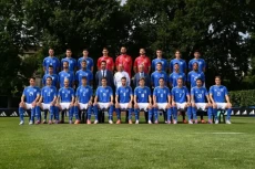 Italia Pede Abis Jelang...