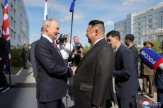 Rusia-Korut Teken Pakta...
