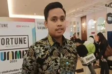 Kinerja Moncer, Dico...