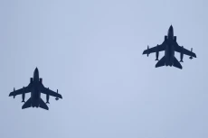 Unjuk Kekuatan, Jet...
