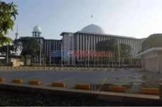 Polisi Buru Tukang Parkir...