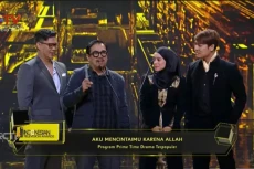 Aku Mencintaimu Karena...