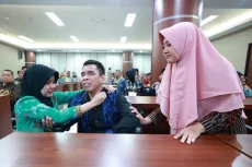 Momen Haru Anak Polisi...