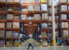 Proteksi Industri Hilir,...