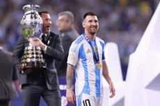 Lionel Messi Peringkat...