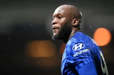 Romelu Lukaku Rela Separuh...