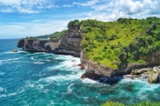 7 Pantai Eksotis di...