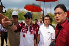 Sambangi Nusakambangan,...