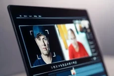 Teknologi AI Deepfake...
