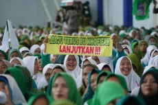 Ribuan Jemaah Muslimat...
