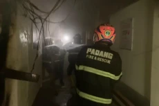 Kebakaran Hanguskan...