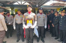 Hendak Selesaikan Perselisihan...