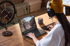 ASUS ROG Hadirkan Laptop...